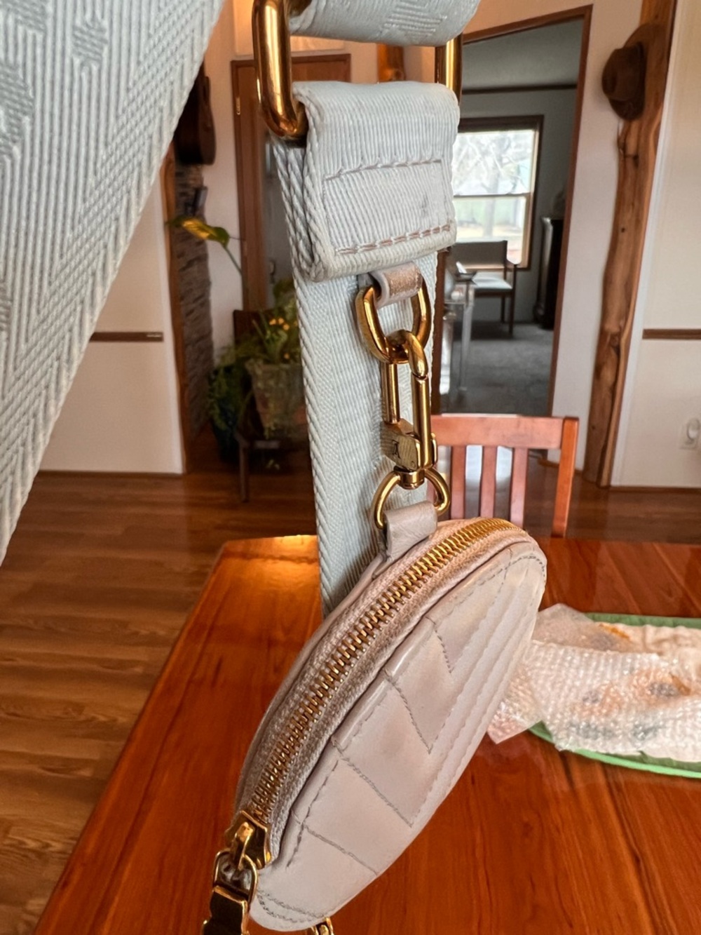 Louis Vuitton Jacquard strap with coin purse - Picture 5 of 17